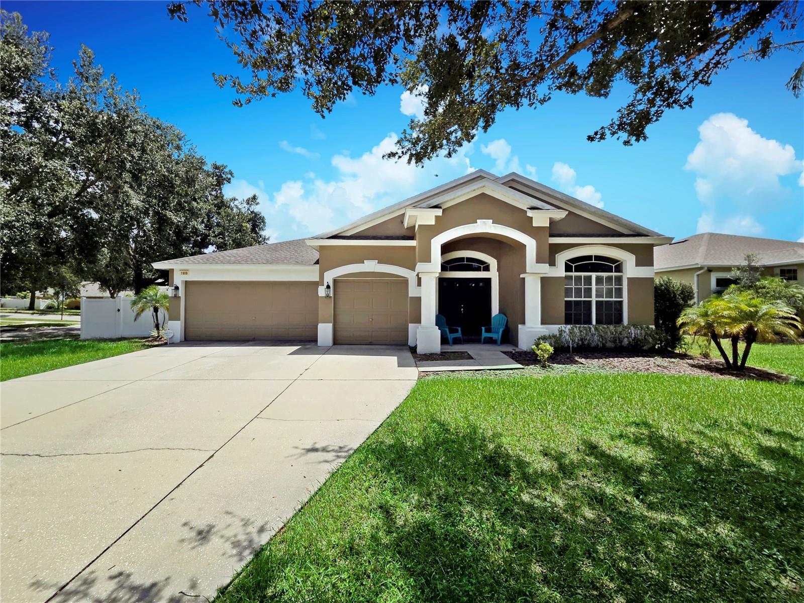 Details for 1906 Heartland Circle, VALRICO, FL 33594