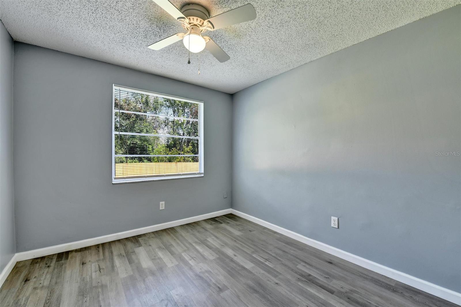 Image 15 of 36 For 12615 Logan Place
