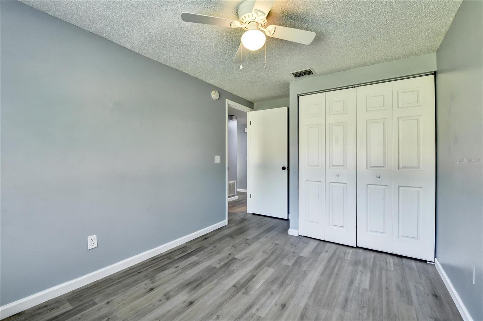 Image 18 of 36 For 12615 Logan Place