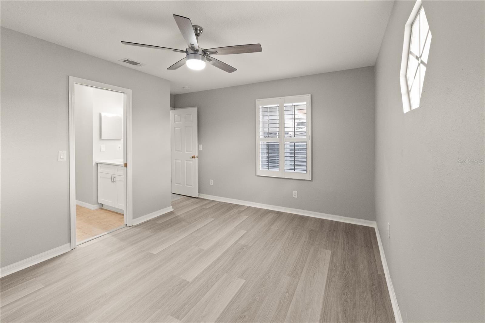 Image 13 of 18 For 16125 Craigend Place