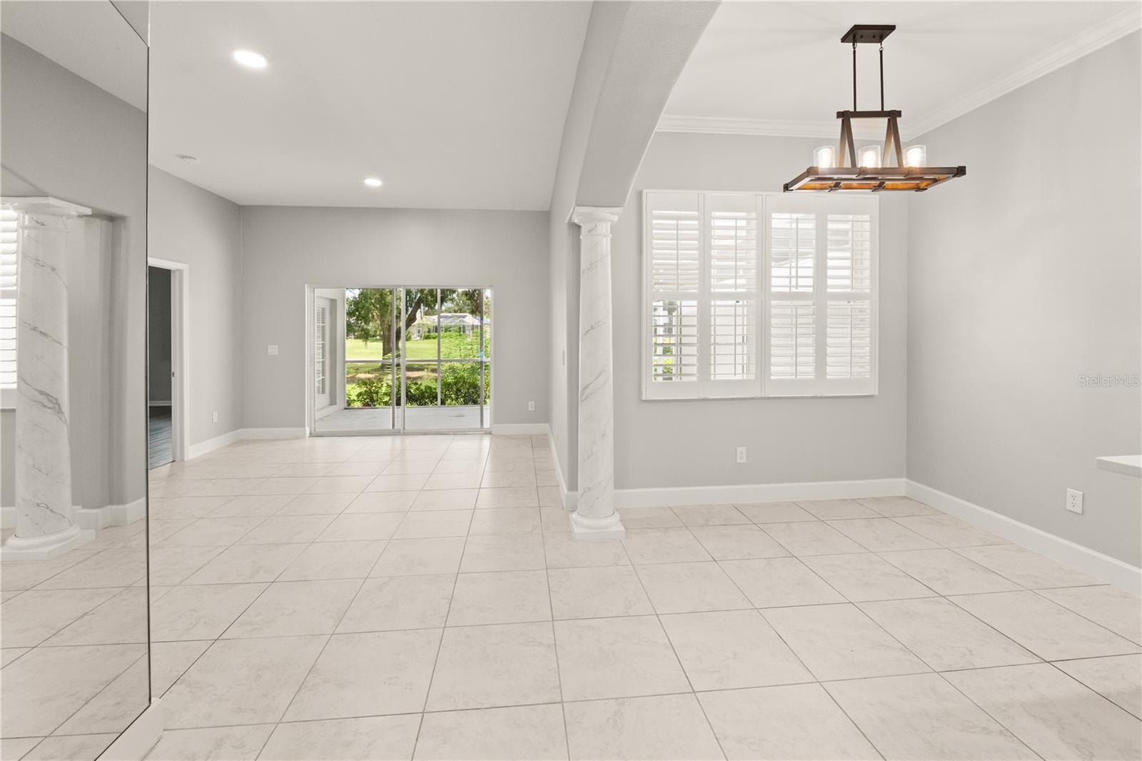 Image 3 of 18 For 16125 Craigend Place