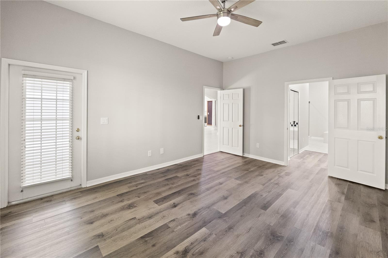 Image 4 of 18 For 16125 Craigend Place