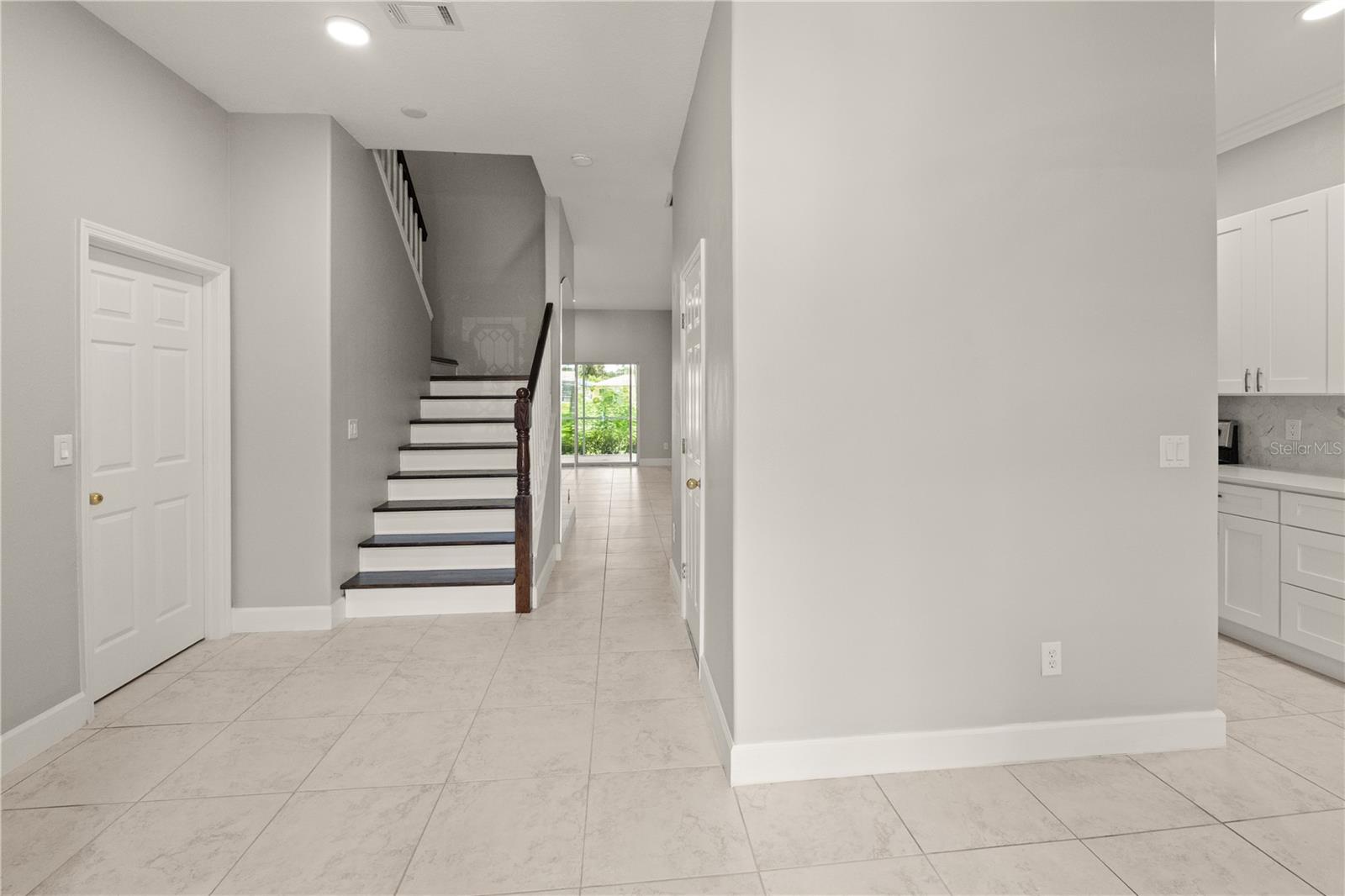 Image 7 of 18 For 16125 Craigend Place