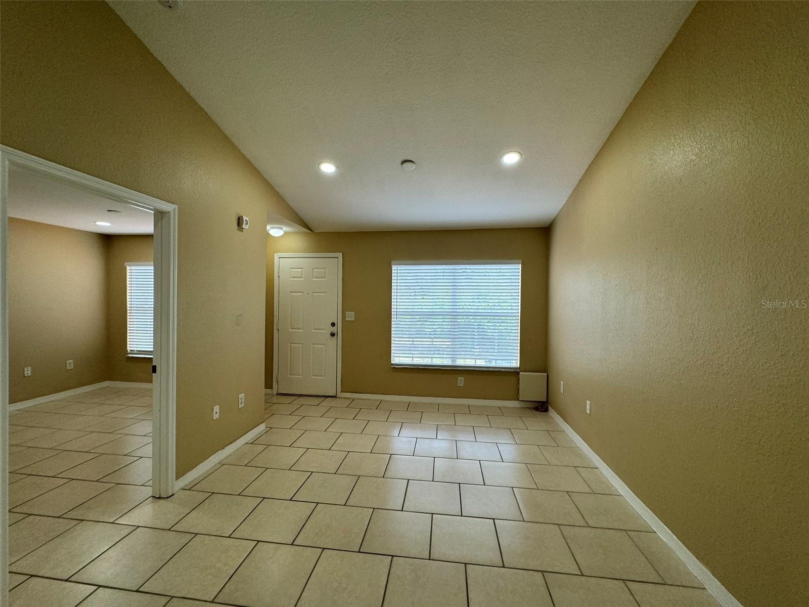 Image 4 of 18 For 9248 Lake Chase Island Way 9248
