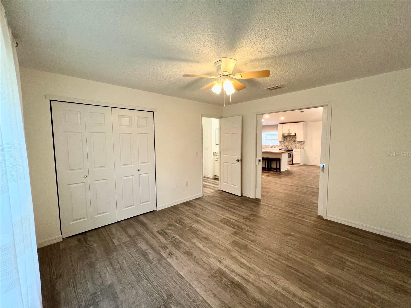 Listing photo id 22 for 1435 Stroud Court
