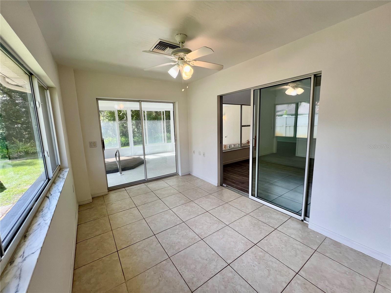 Listing photo id 30 for 1435 Stroud Court