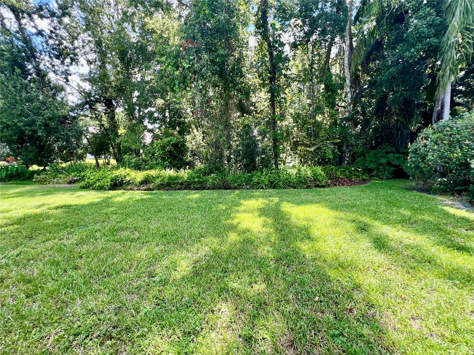Listing photo id 32 for 1435 Stroud Court