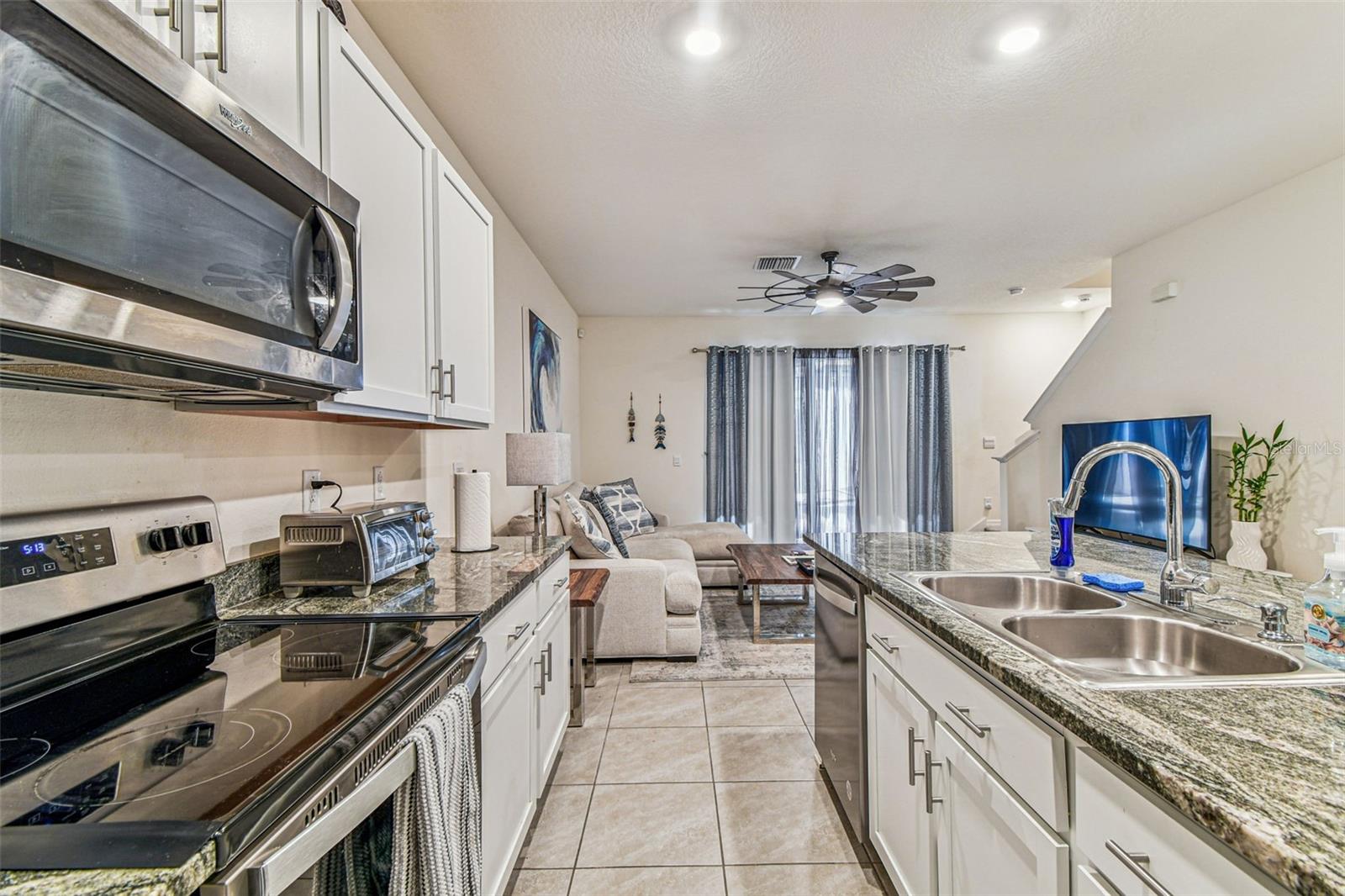 Image 11 of 51 For 2893 Suncoast Plains Drive