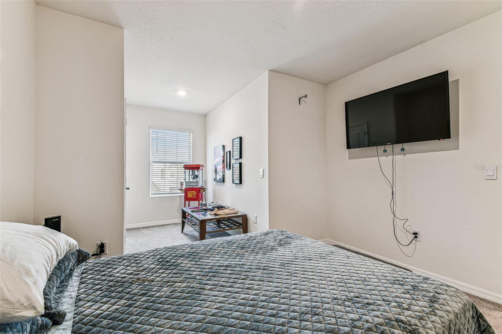 Image 22 of 51 For 2893 Suncoast Plains Drive