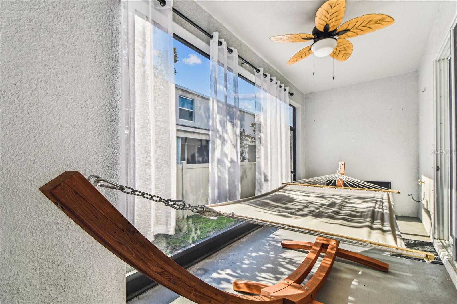 Image 29 of 51 For 2893 Suncoast Plains Drive