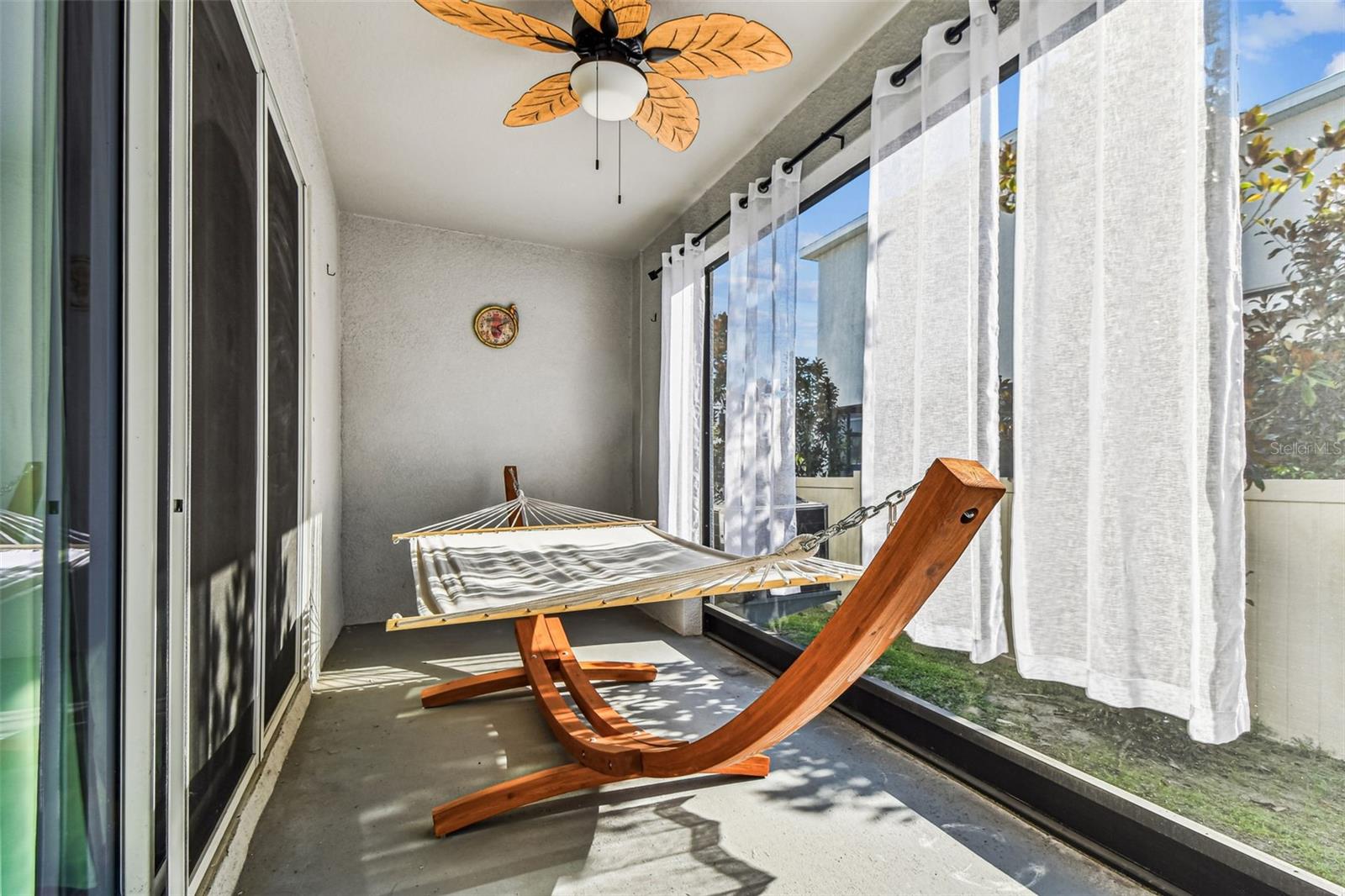 Image 30 of 51 For 2893 Suncoast Plains Drive