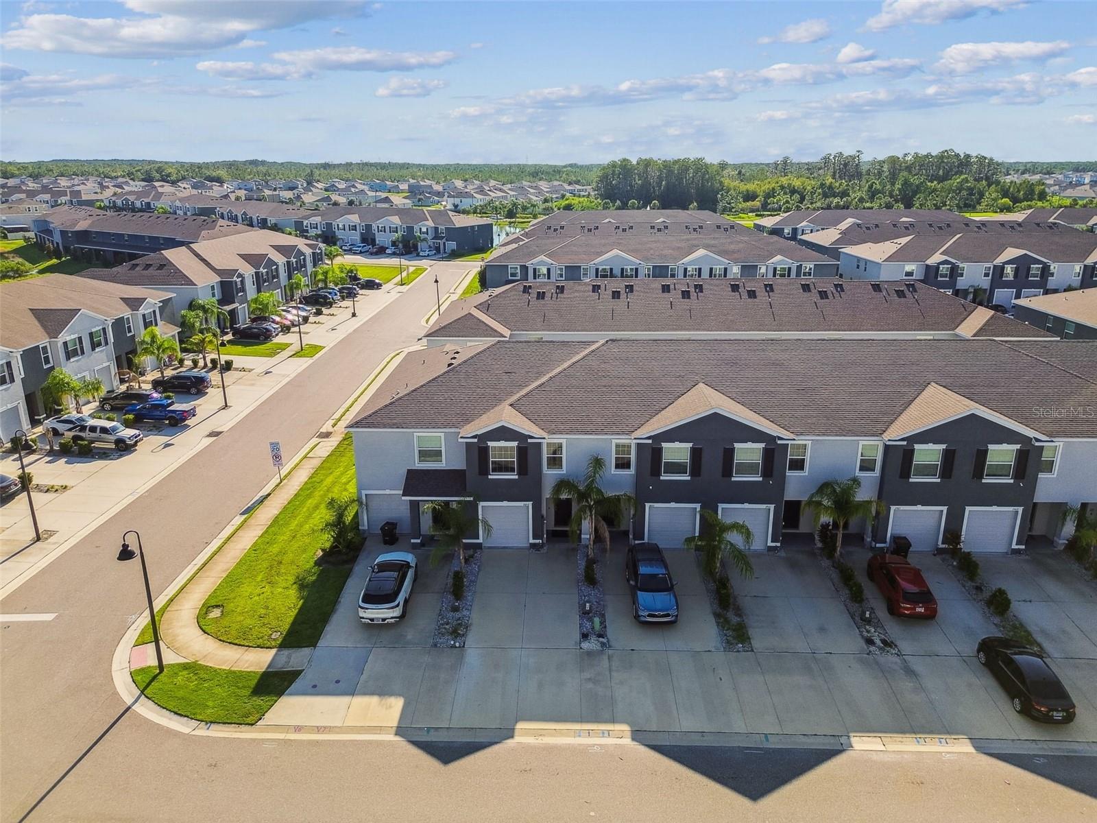 Image 33 of 51 For 2893 Suncoast Plains Drive