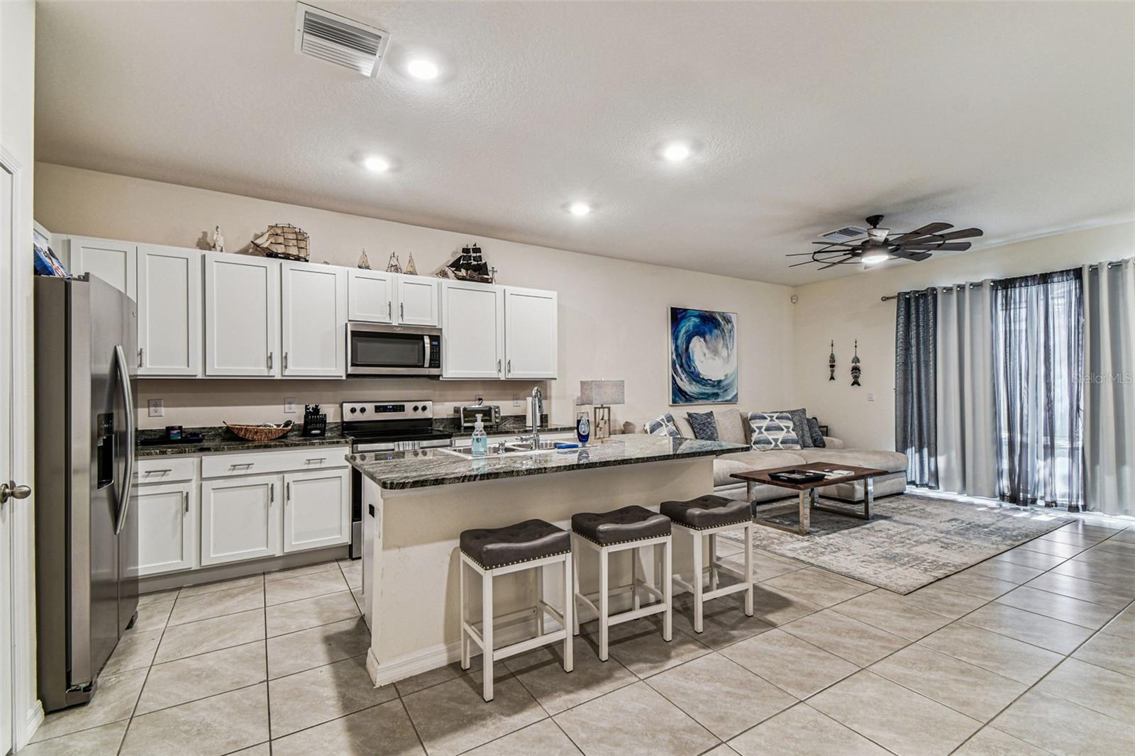 Image 9 of 51 For 2893 Suncoast Plains Drive