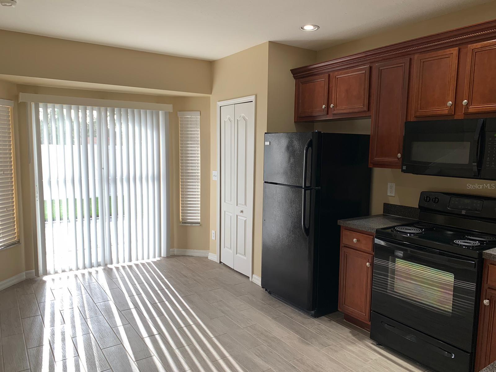 Image 6 of 23 For 12355 Foxmoor Peak Drive