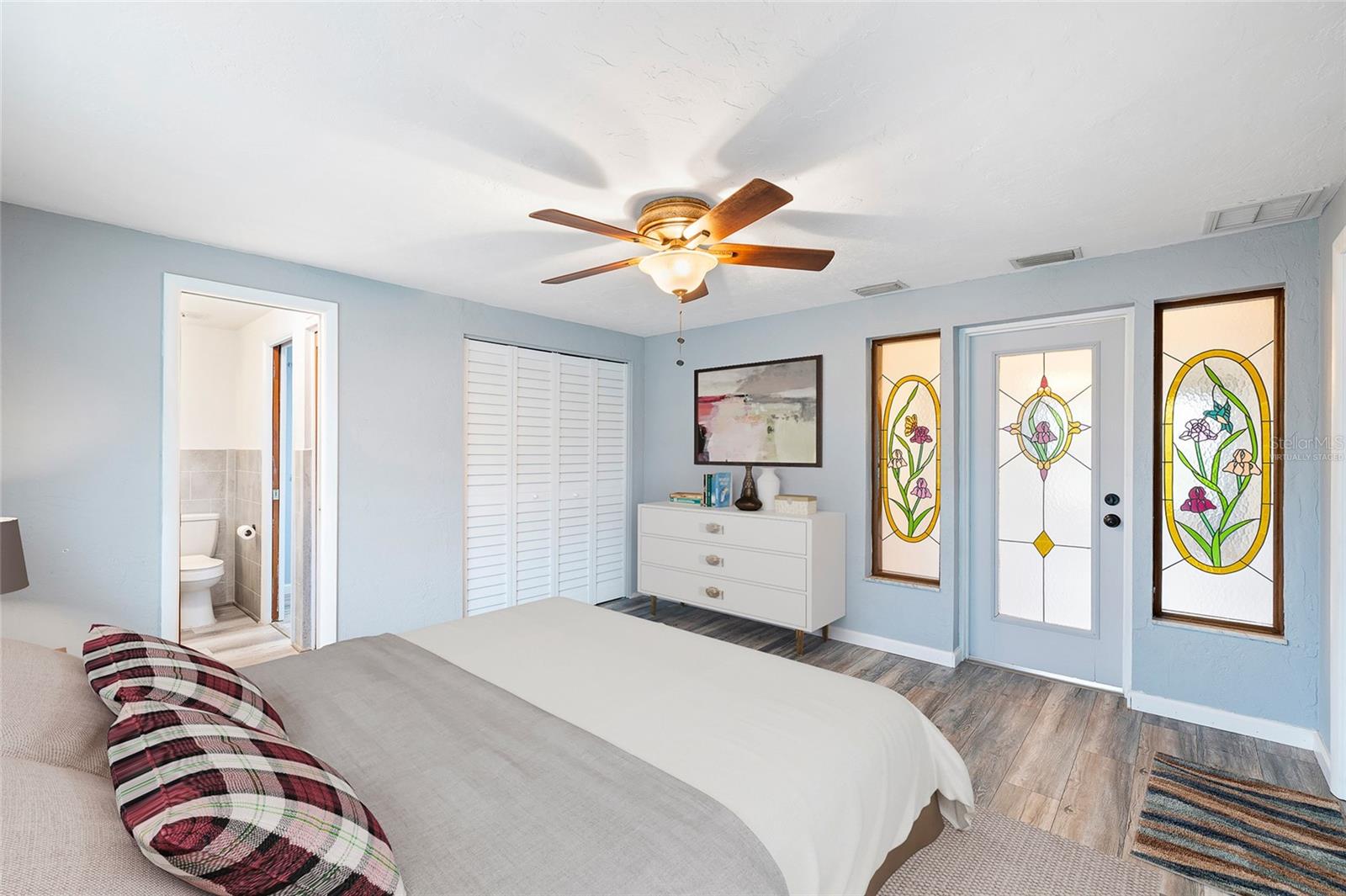 Image 11 of 28 For 4210 25th Avenue N