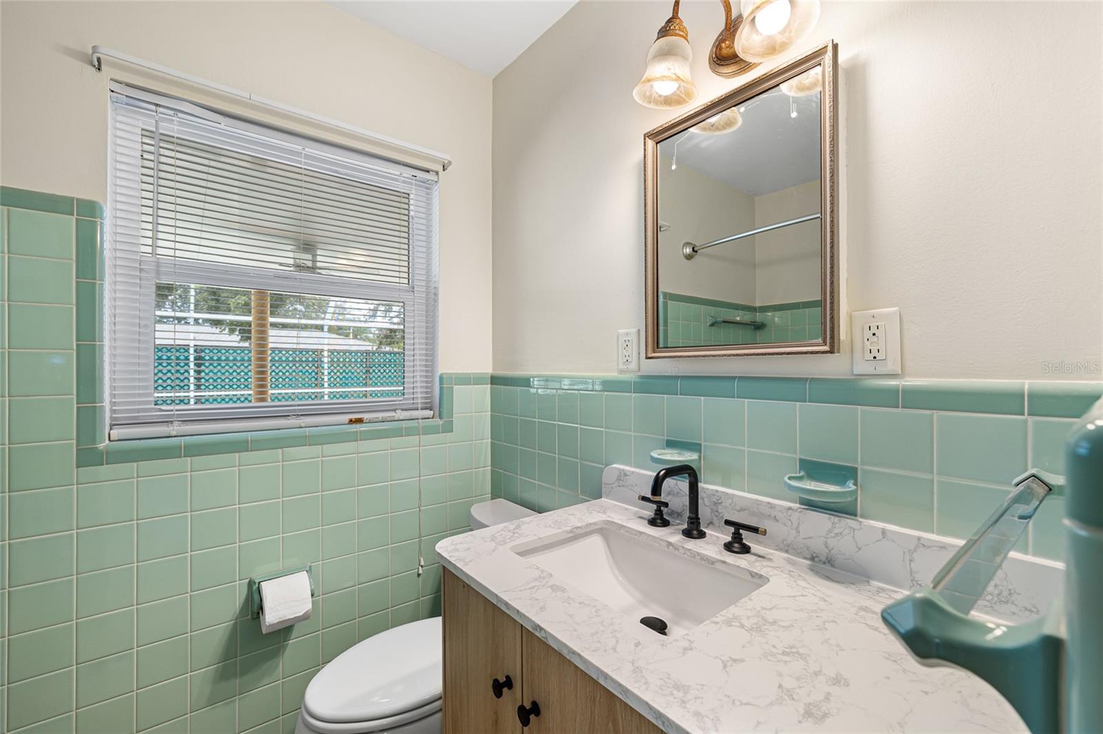 Image 19 of 28 For 4210 25th Avenue N