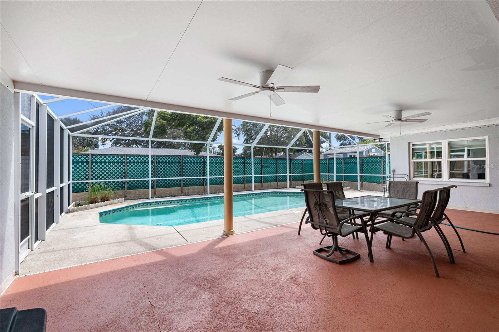 Image 21 of 28 For 4210 25th Avenue N