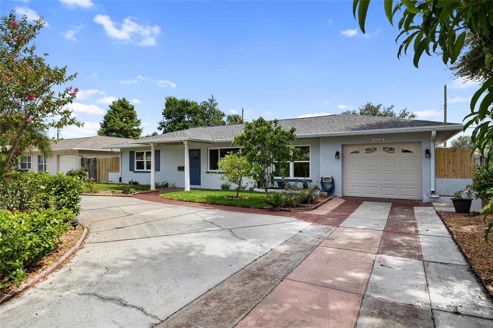 Image 4 of 28 For 4210 25th Avenue N