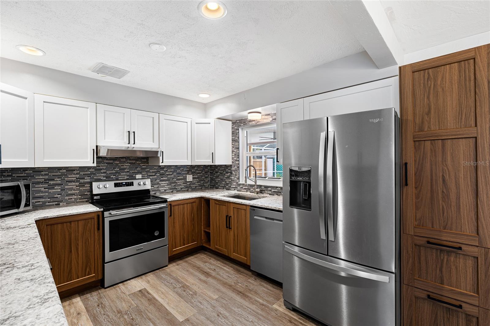 Image 9 of 28 For 4210 25th Avenue N