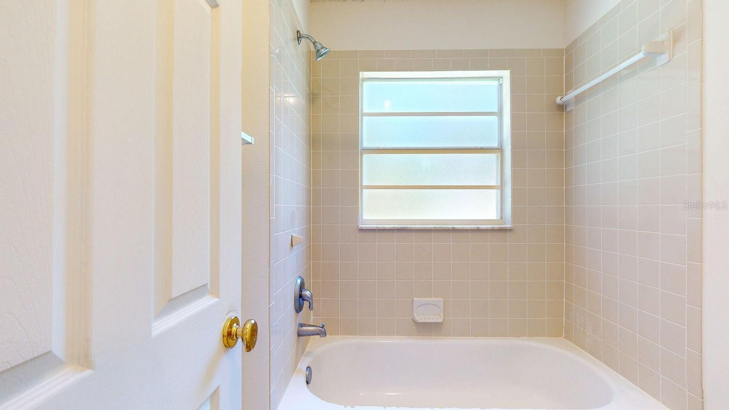 Image 10 of 18 For 1735 26th Avenue S