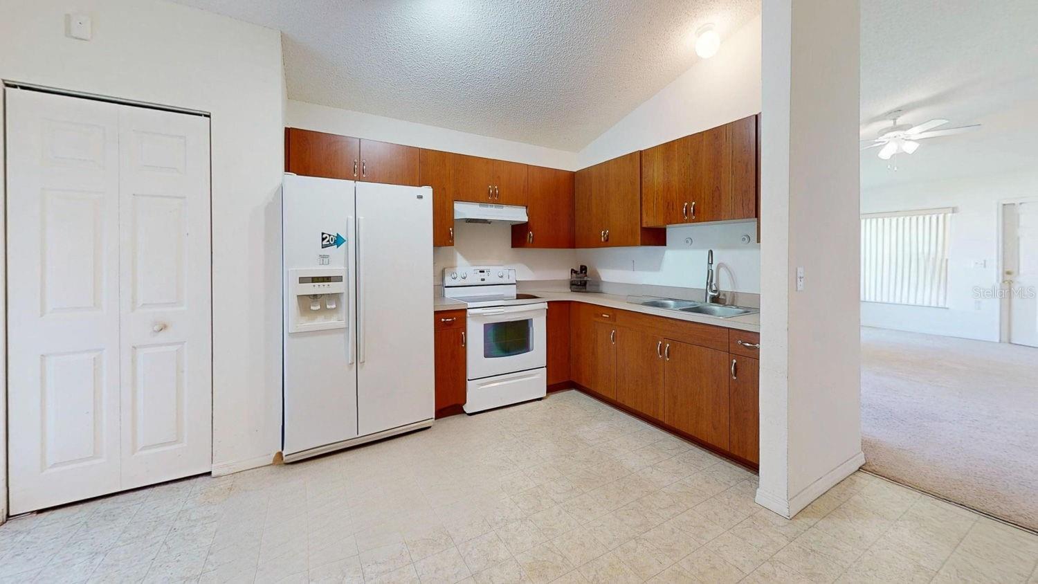 Image 4 of 18 For 1735 26th Avenue S