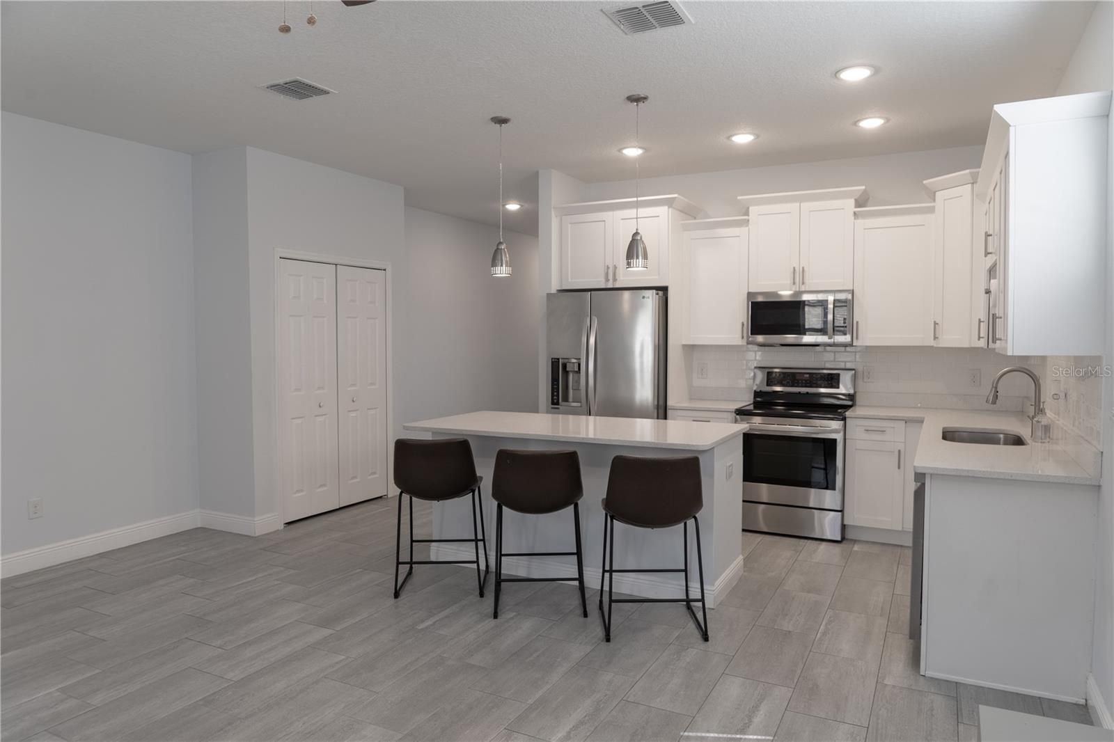 Image 8 of 52 For 2520 Chestnut Street