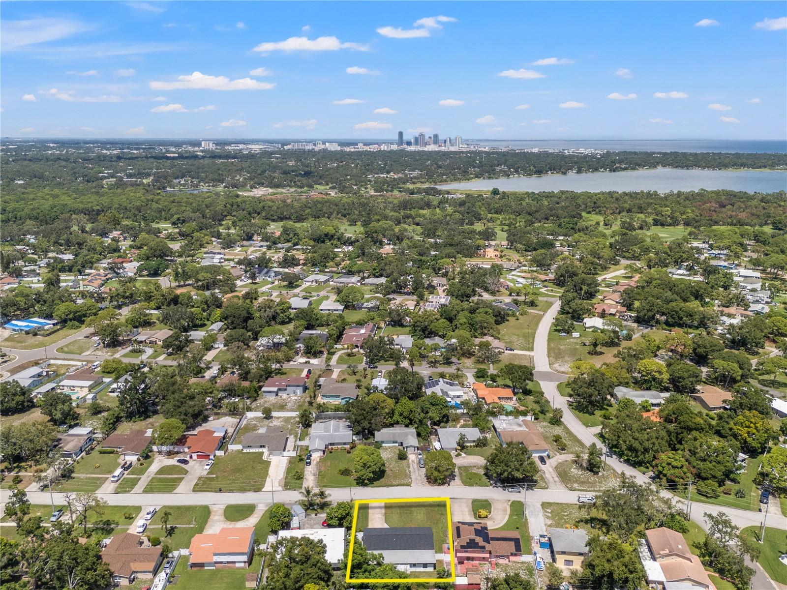 Listing photo id 52 for 2528 Columbus Way S
