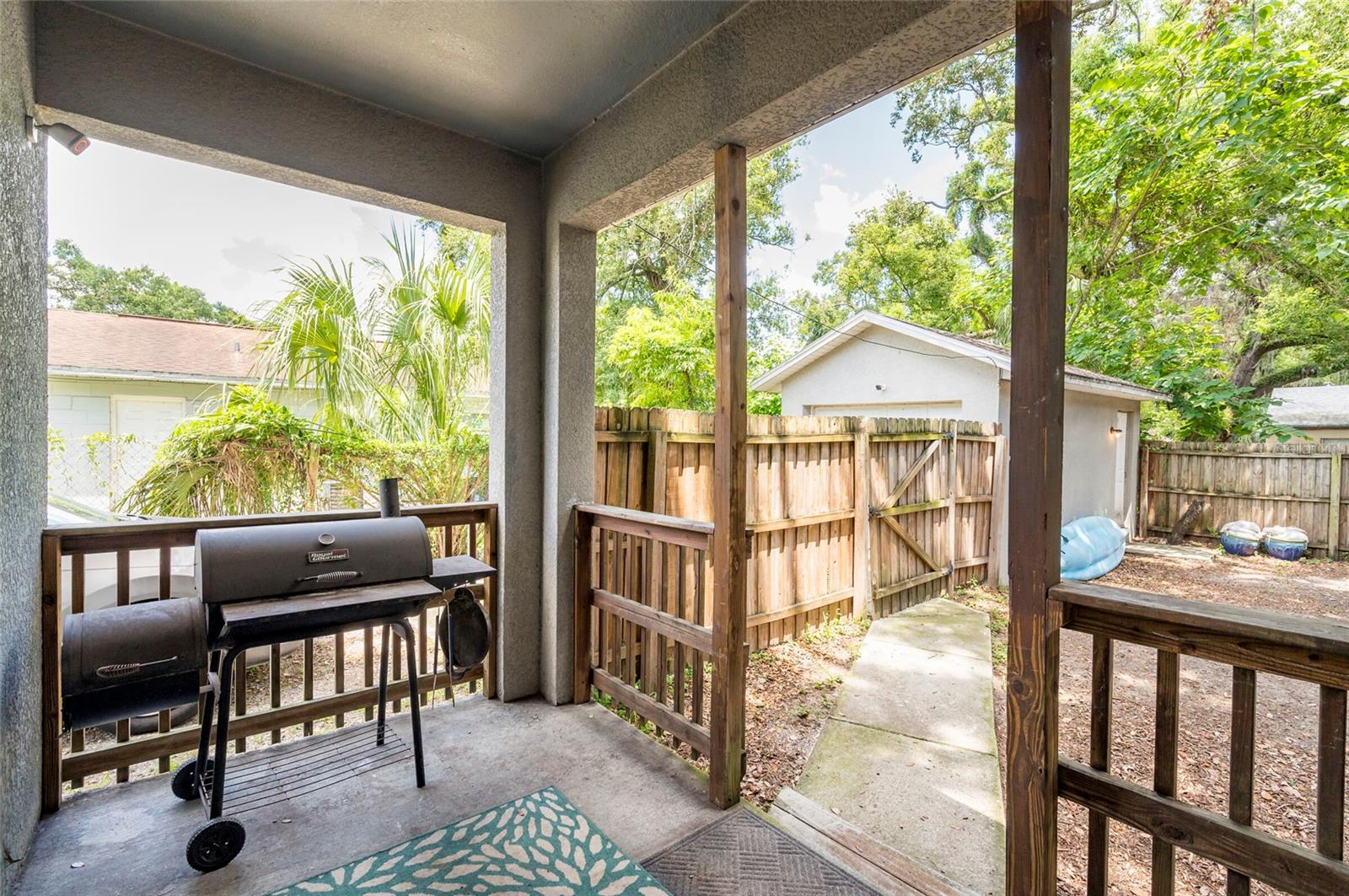Image 20 of 25 For 8213 Klondyke Street