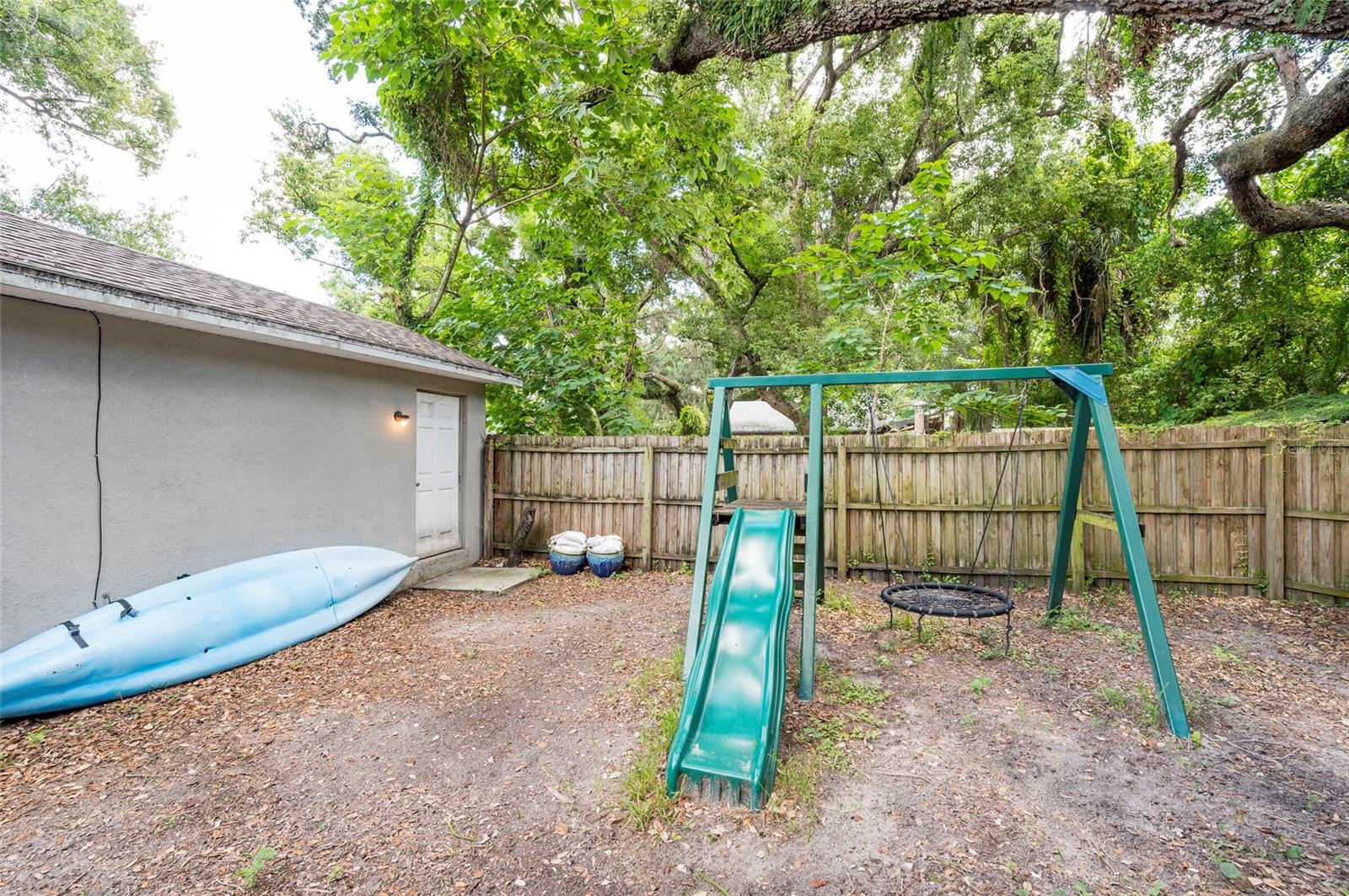 Image 24 of 25 For 8213 Klondyke Street