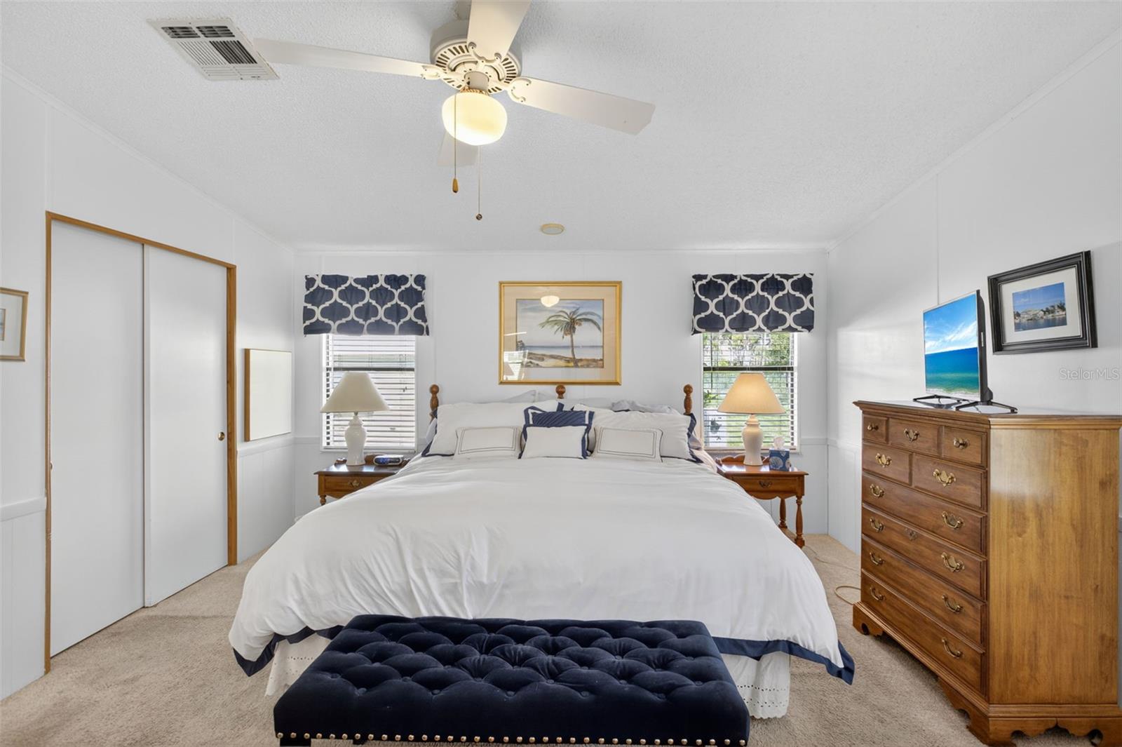 Image 23 of 85 For 905 Iglesia Drive