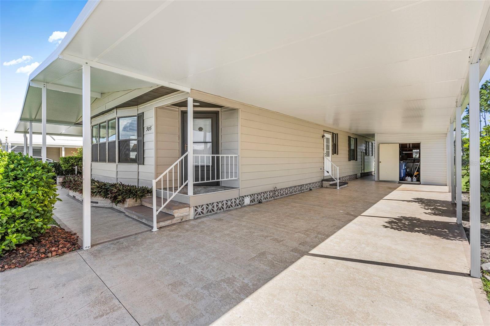 Image 7 of 85 For 905 Iglesia Drive