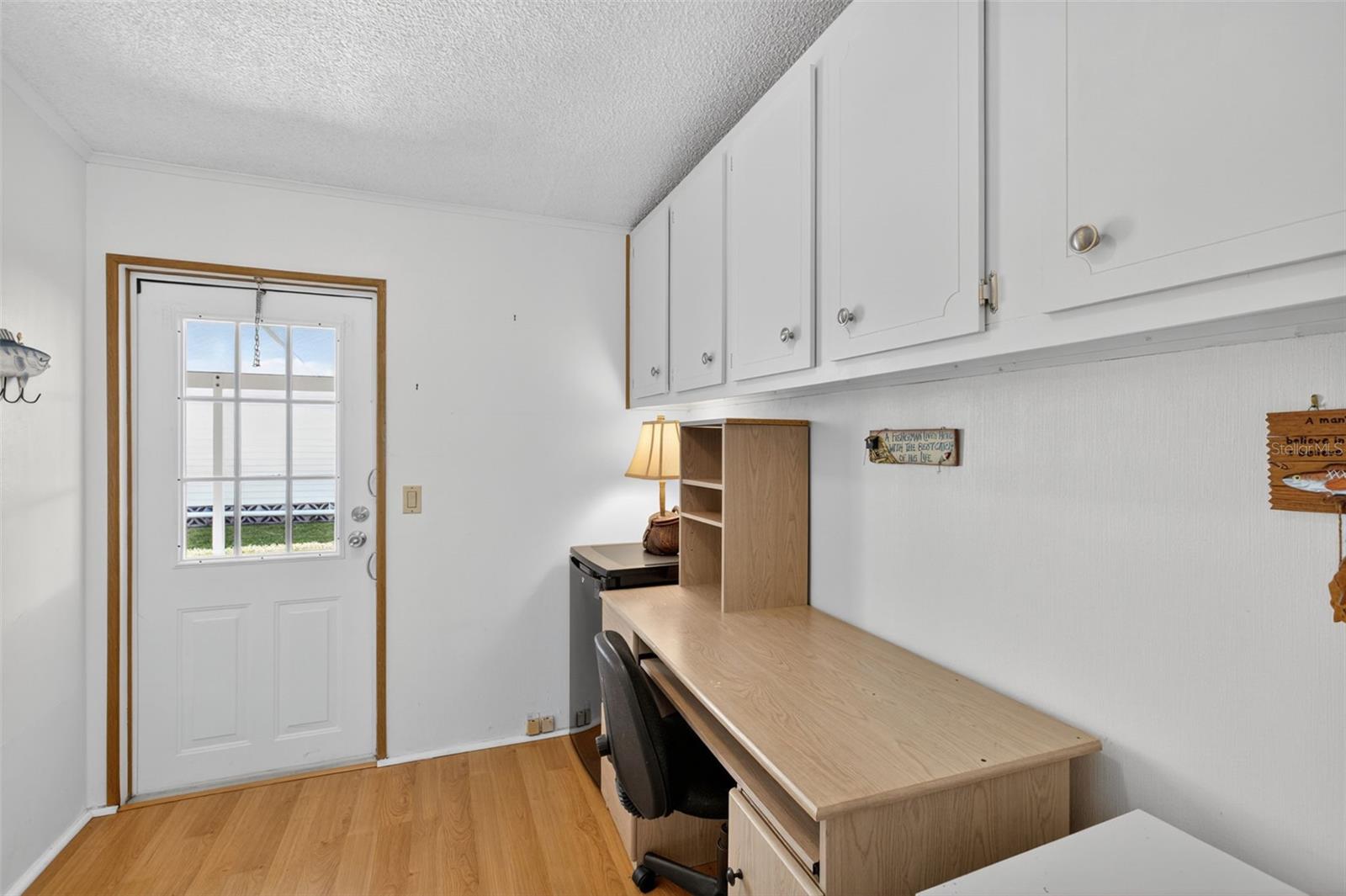 Image 8 of 85 For 905 Iglesia Drive