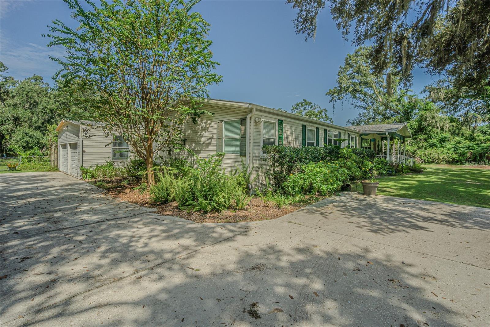 Image 26 of 61 For 3349 Oakwood Drive