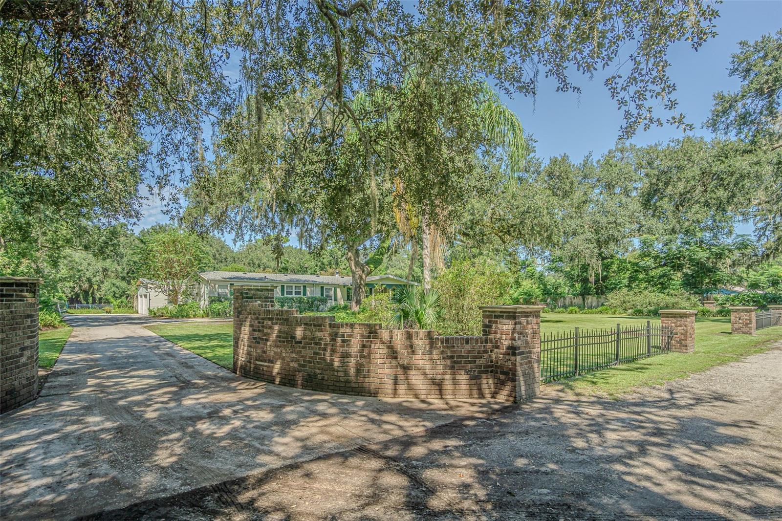 Image 31 of 61 For 3349 Oakwood Drive