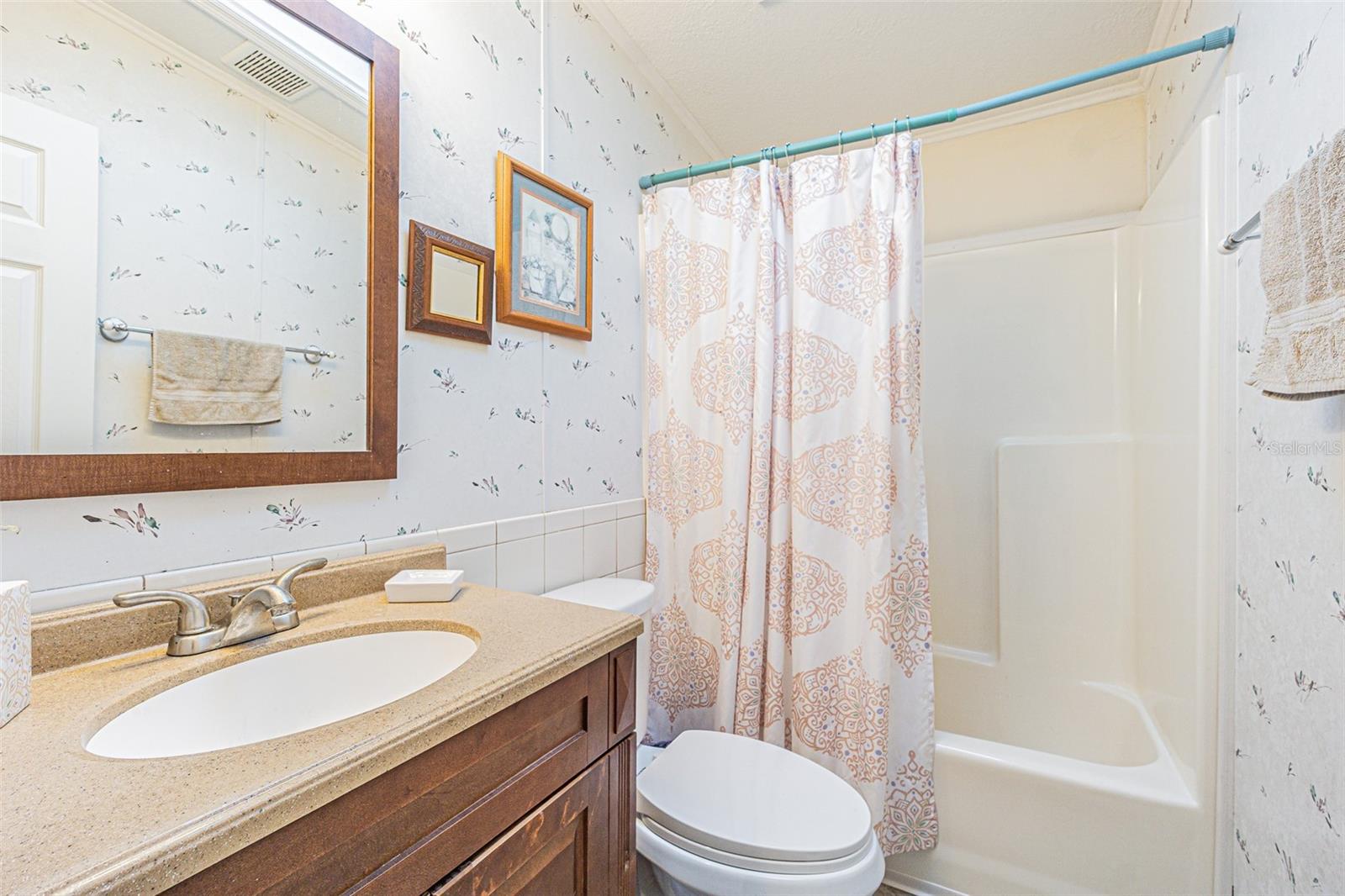 Image 33 of 61 For 3349 Oakwood Drive