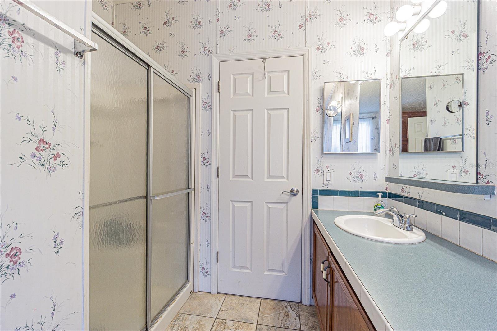 Image 43 of 61 For 3349 Oakwood Drive