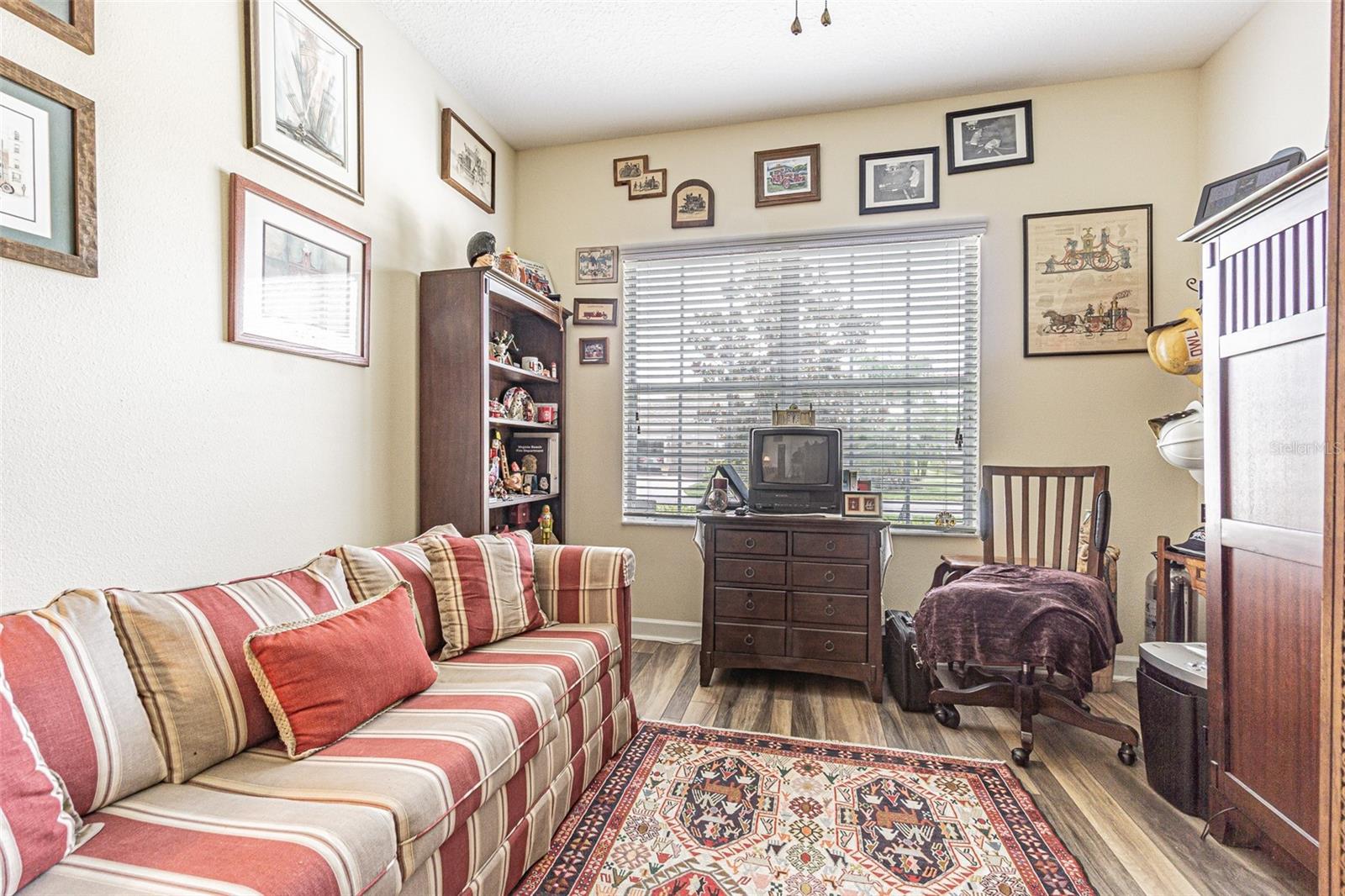 Image 18 of 85 For 10661 Belmullet Drive