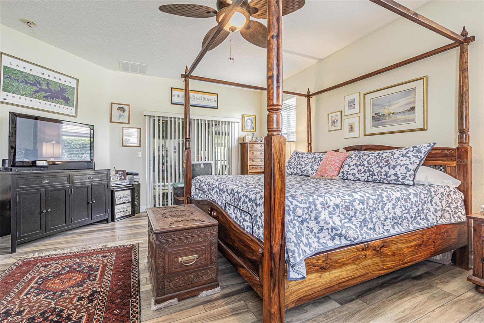 Image 26 of 85 For 10661 Belmullet Drive