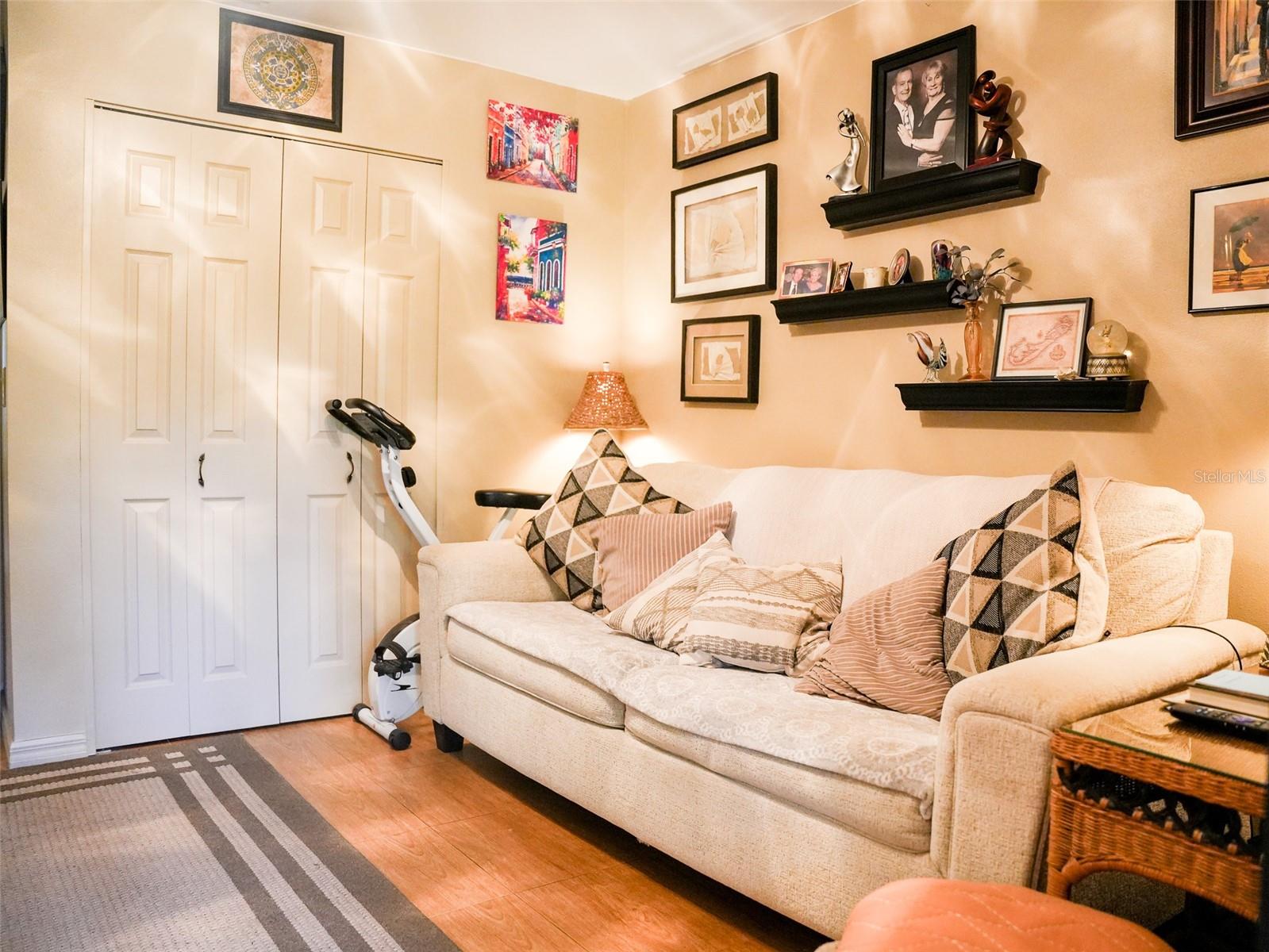 Image 20 of 30 For 4024 Corkwood Court