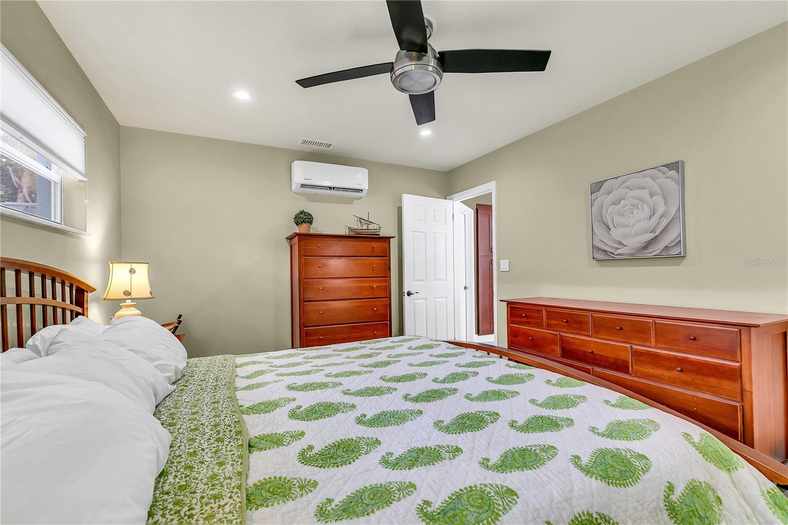 Image 31 of 44 For 2336 Middlecoff Drive