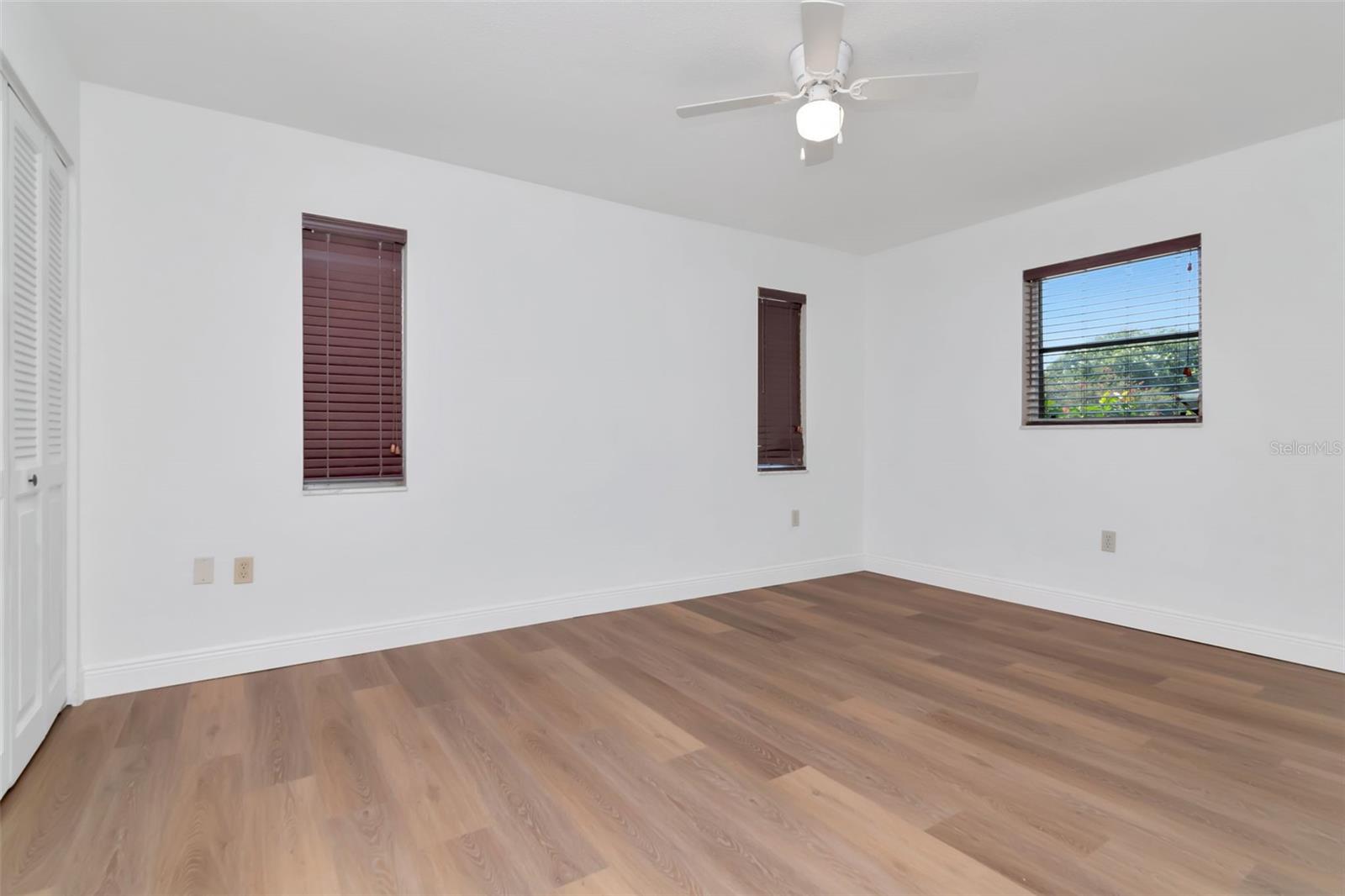 Image 12 of 52 For 3250 Causeway Drive