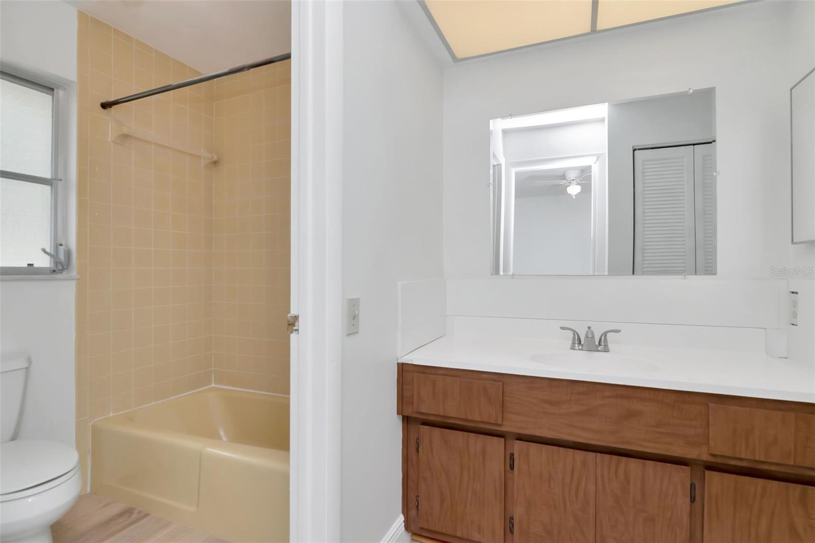 Image 17 of 52 For 3250 Causeway Drive