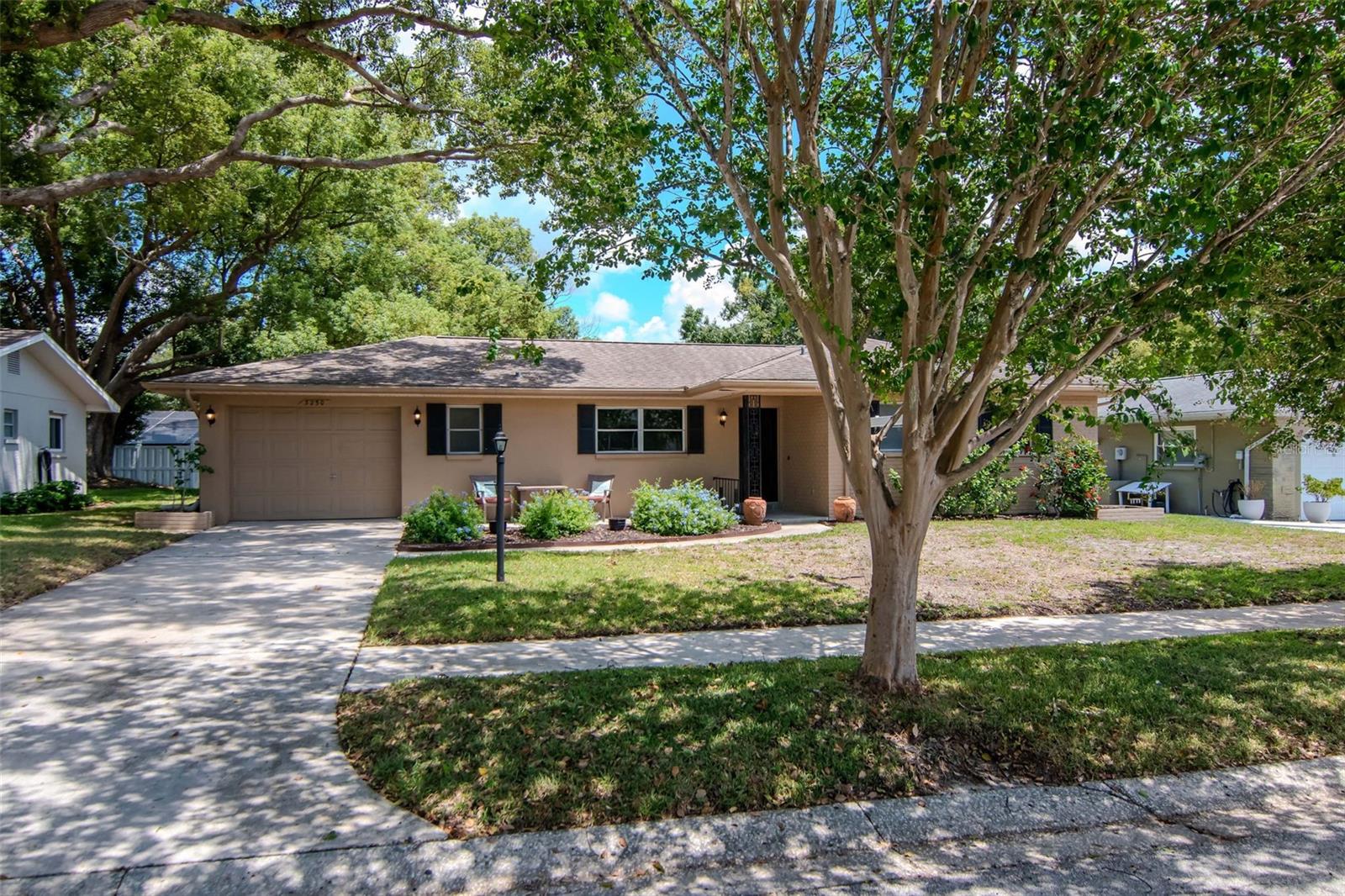 Image 2 of 52 For 3250 Causeway Drive