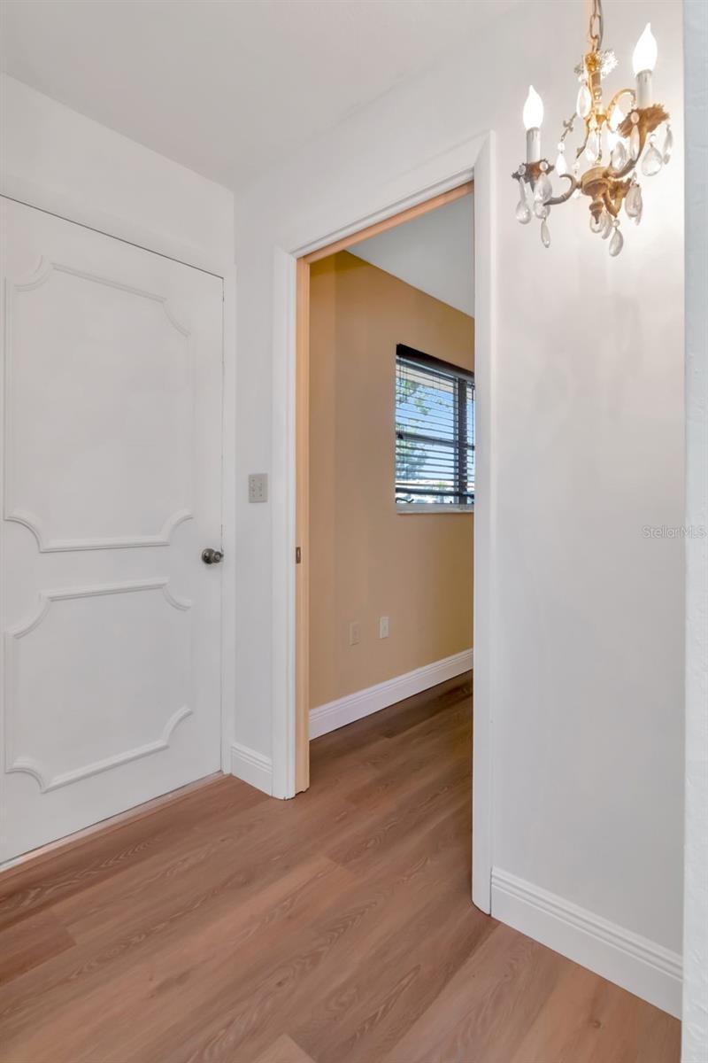 Image 5 of 52 For 3250 Causeway Drive