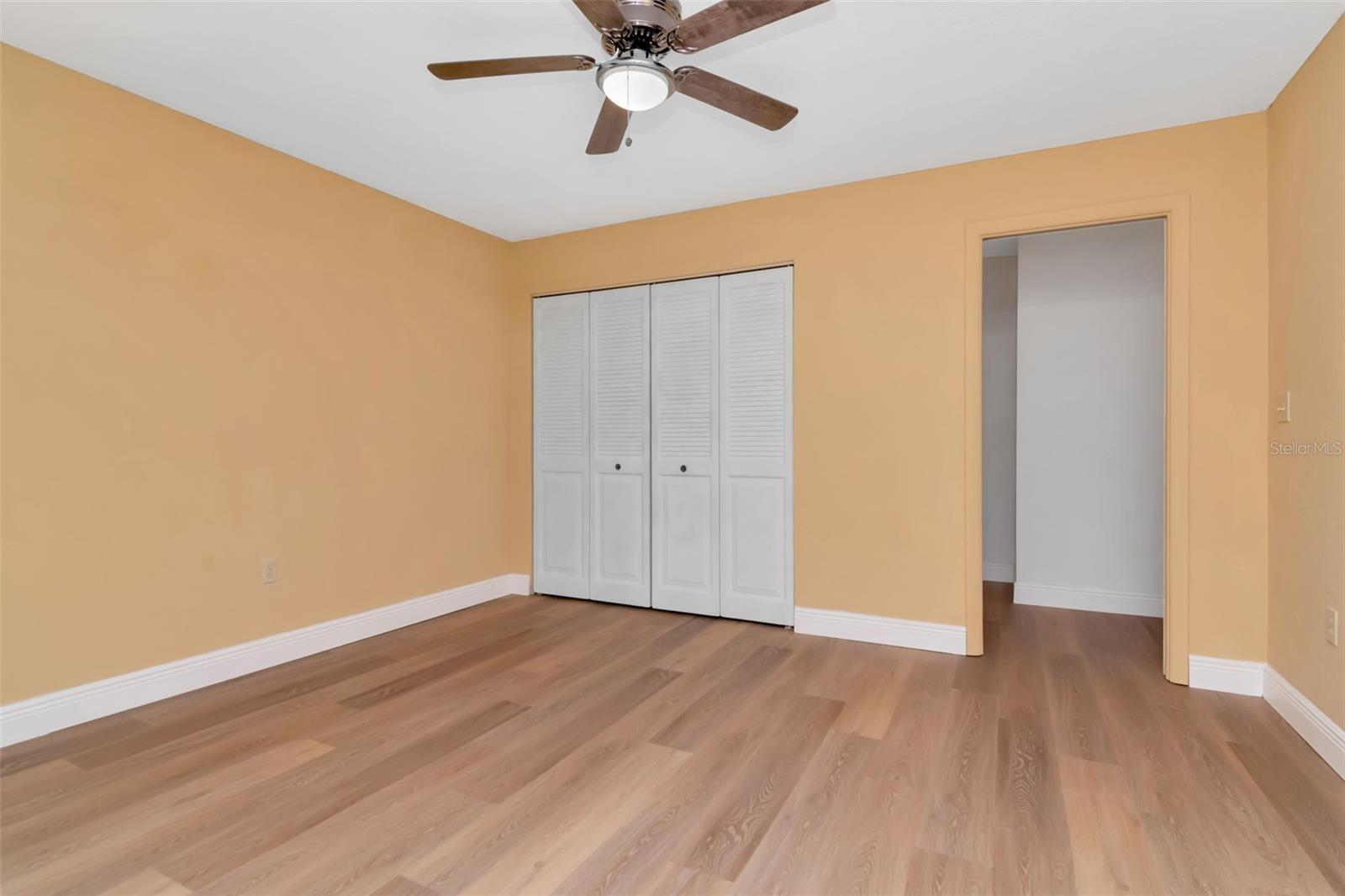 Image 7 of 52 For 3250 Causeway Drive