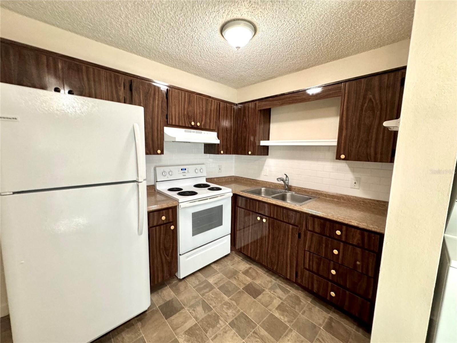 Image 3 of 14 For 7235 53rd Street N