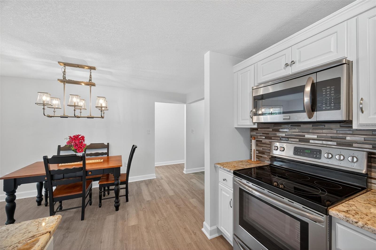Image 19 of 51 For 10404 Loquat Drive