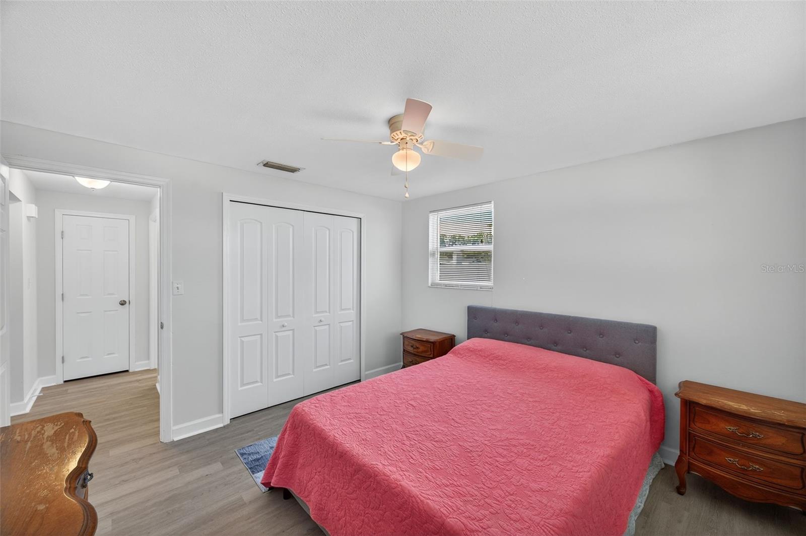 Image 23 of 51 For 10404 Loquat Drive