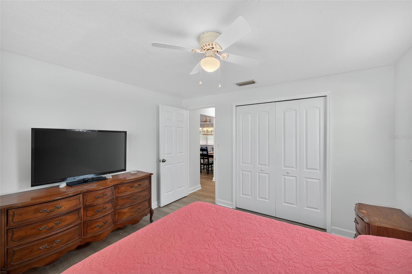 Image 24 of 51 For 10404 Loquat Drive