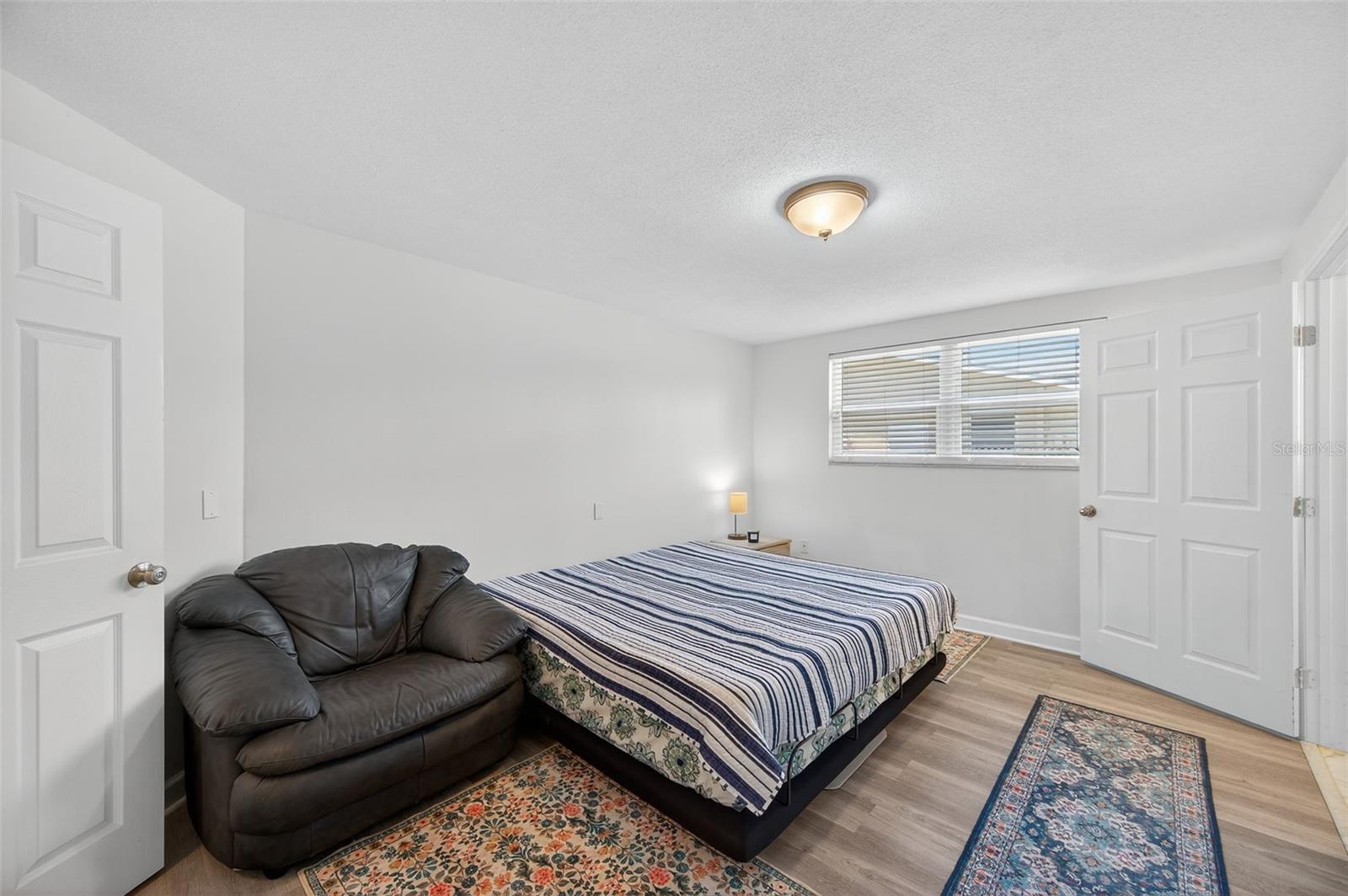 Image 27 of 51 For 10404 Loquat Drive